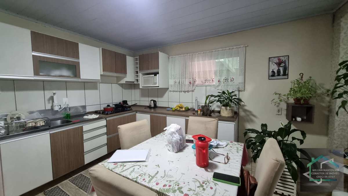  - CASA NO BAIRRO CENTENÁRIO